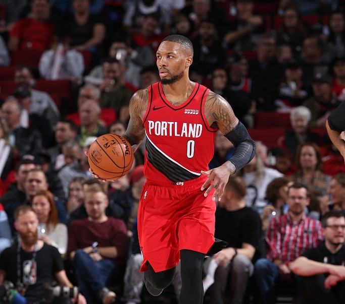 多次进攻的 多次进攻的