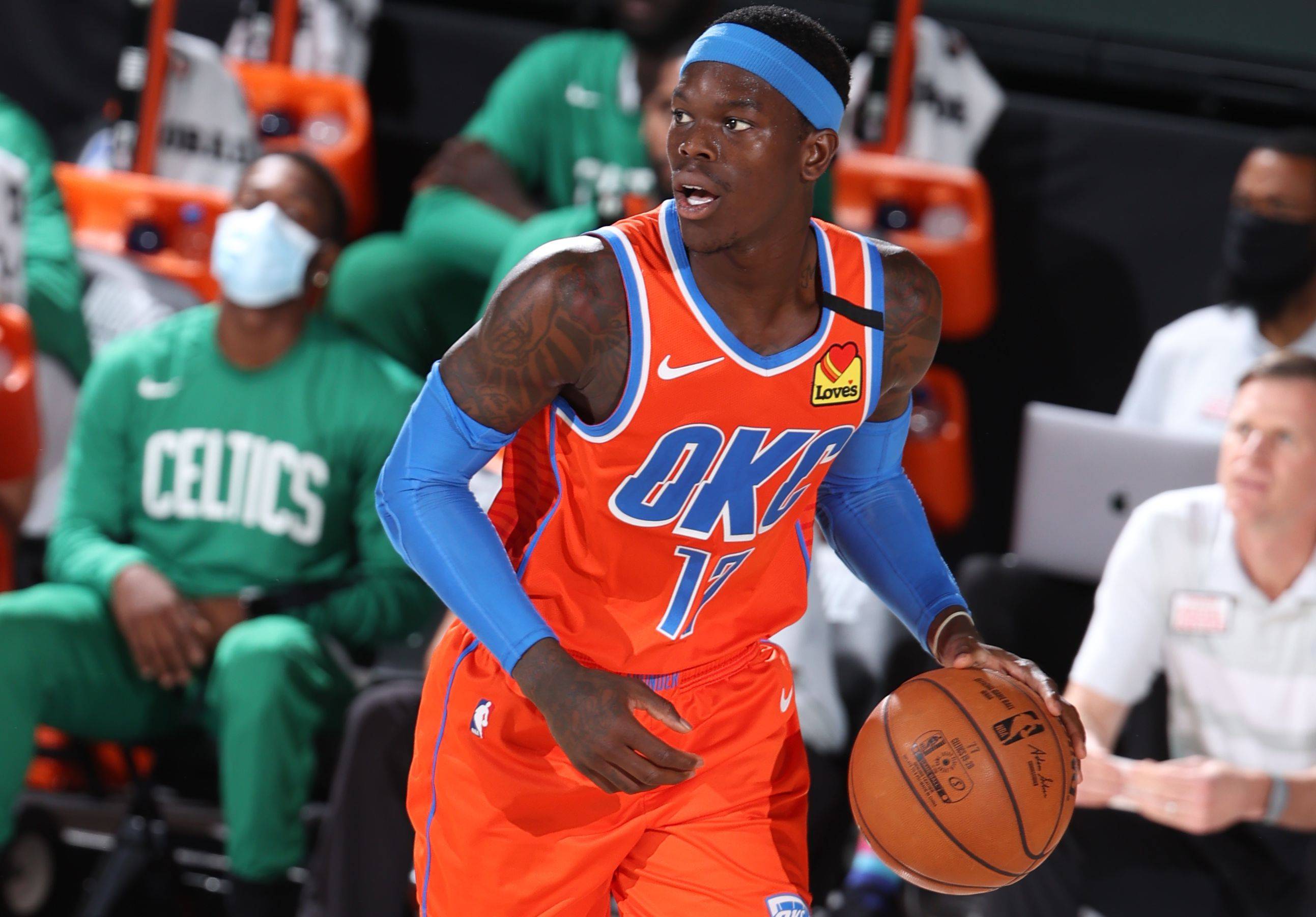 她在与日本 她在与日本