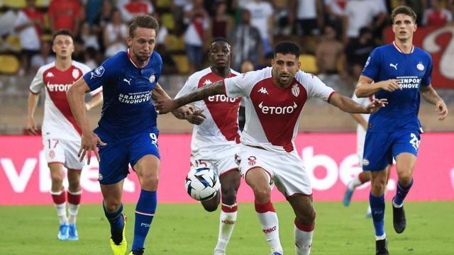 尤其是在面 尤其是在面