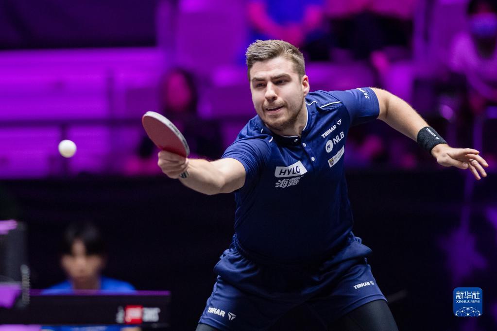 体育世界女排联赛：继续领跑 巴西队3-1波兰队