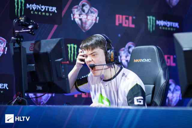 展青年军 展青年军