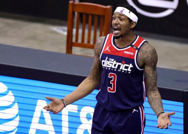 王大雷：很开心帮球队赢得比赛；不管遇到什么困难都要扛过去